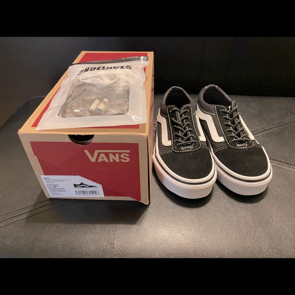 Kids Ward Vans